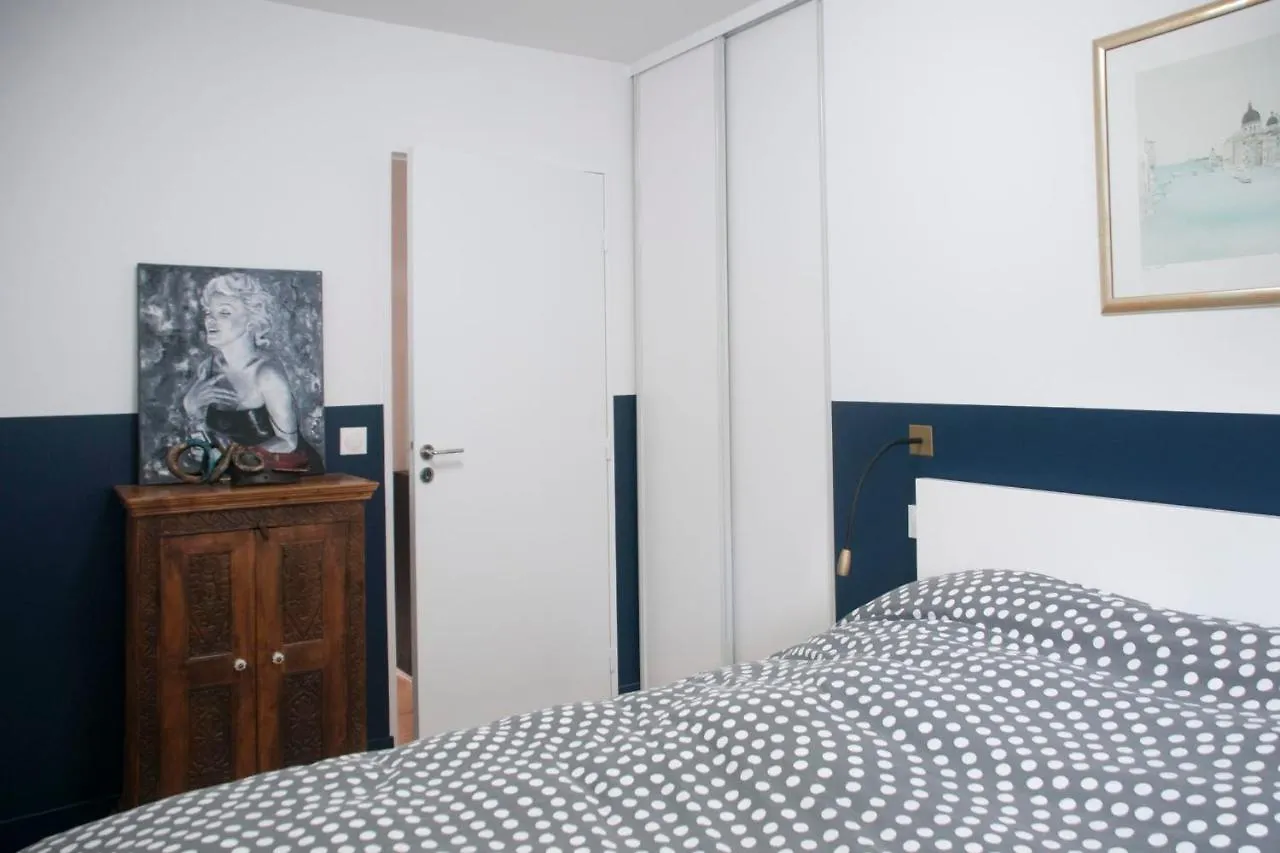 Nice Apt With Balcony Near Centquatre Paris 0*,  France
